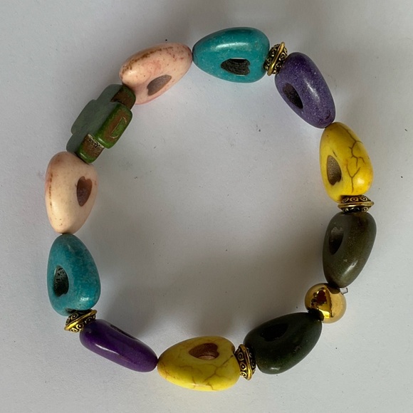 Hand Crafted Bracelet Cross Hearts Stretch Medium Green Purple Pink Kids Adult - Picture 1 of 4